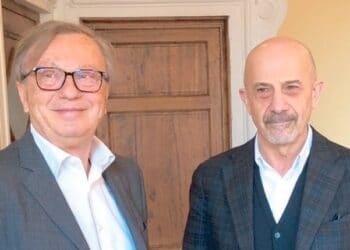 A sinistra Franco Bini, presidente uscente della Fondazione CariPrato insieme a Massimo Mancini