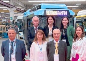 “Eltron“ è uno dei modelli di autobus a emissioni zero prodotto dalla Rampini Spa in Umbria
